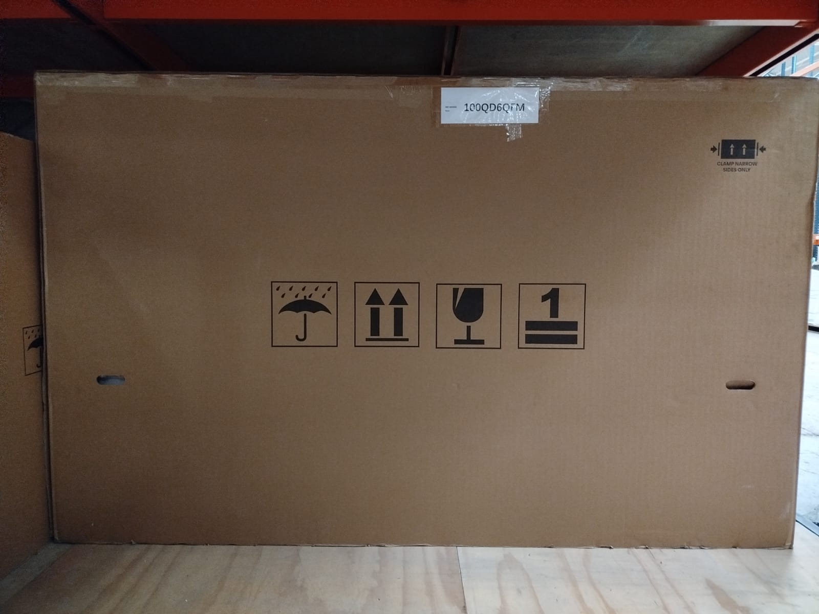 LOTE DE PANTALLA 100QD6QFM: EXPERIENCIA CINEMATOGRÁFICA EN 100 PULGADAS